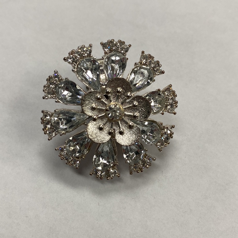 Flower ring - Picture 3 of 3